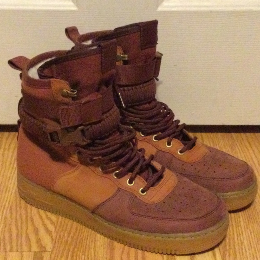 Nike SF Air Force 1 Premium (Dark Russet)